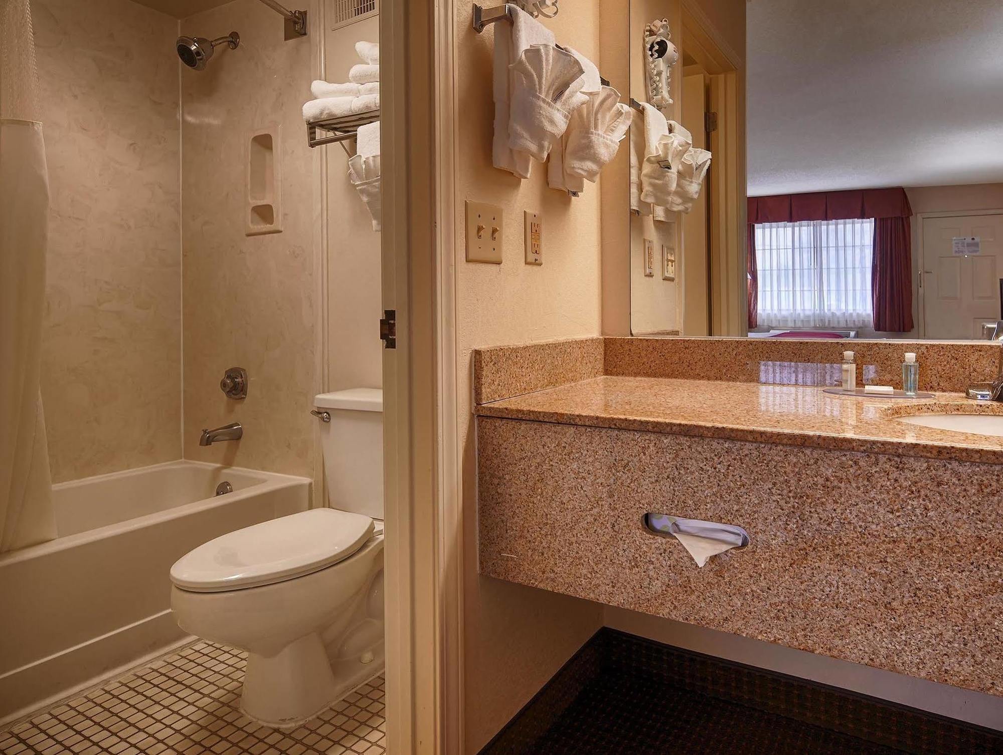 Best Western Airport Inn Перл Екстер'єр фото